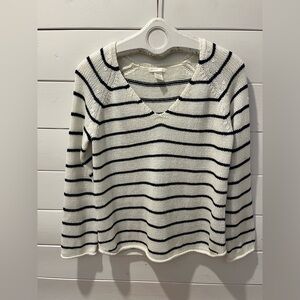 H&M STRIPED SWEATER – SIZE M